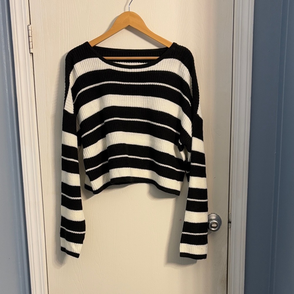 Chic Black and White Striped Women's Sweater